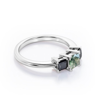 Minimalist Square V-Prong - 0,45 TCW Princess Cut Moss Green Agate with Lab Created Black Diamond - Three-Stone Engageme