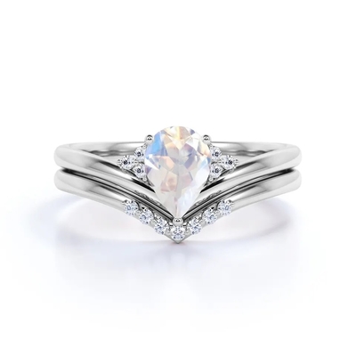 S925 Vàng Hình quả lê tự nhiên Cz Rainbow Moonstone Ring Set Boho Wedding