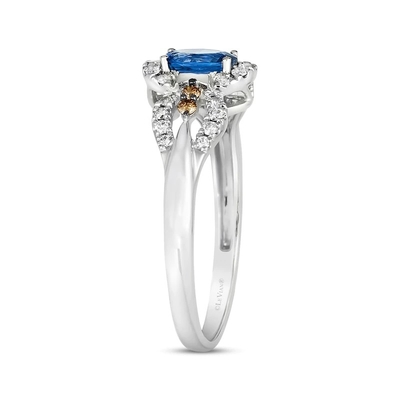 Nhẫn Sapphire cắt hình bầu dục của Le Vian 1/5 Viên kim cương Cttw Vàng 14K Vanilla