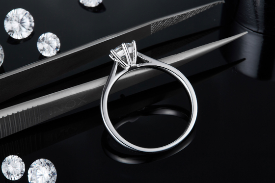 Trang sức cưới tối giản Nhẫn bạc 9K Cắt tròn Moissanite trắng CZ