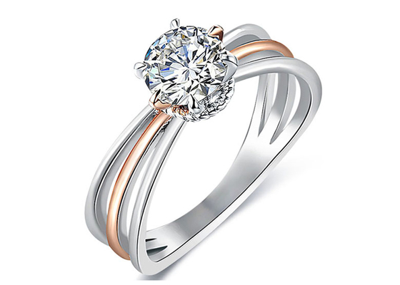 2 tông màu Nhẫn bạc 9K với 1 viên kim cương trắng Moissanite
