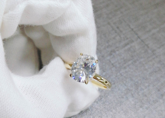 1.5ct Oval Cut Lab Grown Moissanite Ring Chất liệu vàng 14K Kích thước 0,7 × 0,9cm