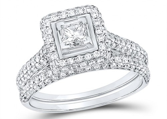 Nhẫn hứa cắt hình vuông bằng vàng 14K vàng 0,8ct Ba viên đá