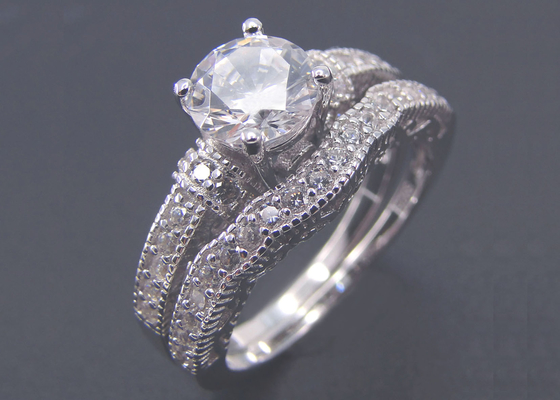 Nhẫn cưới đính kim cương 2 Carat Hình tròn OEM ODM