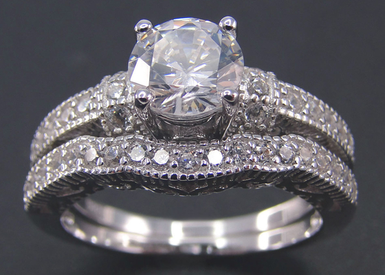 Nhẫn cưới đính kim cương 2 Carat Hình tròn OEM ODM
