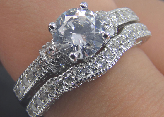 Nhẫn cưới đính kim cương 2 Carat Hình tròn OEM ODM