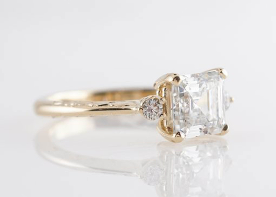 Nhẫn đính hôn bằng vàng hồng 14K Asscher Cut 1.29ct Phong cách cổ điển