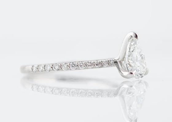 Nhẫn trang sức kim cương thật bằng vàng trắng 1.33ct Cắt lê PS 6 × 8mm để đính hôn