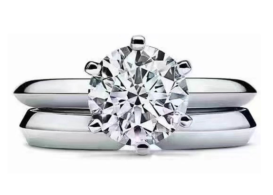 Nhẫn đính hôn vàng trắng 18k cắt tròn 5mm với 8 viên kim cương ODM