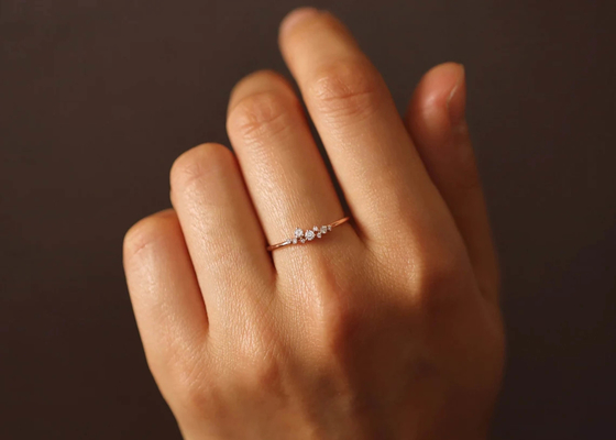 Nhẫn trang sức kim cương thật 14K rắn Đường cắt ODM rực rỡ cho ngày kỷ niệm