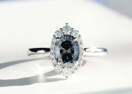 3 Carat Oval Lab Grown Moissanite Ring Màu Xám đậm Kích thước 8 × 10MM