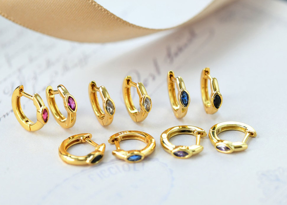Huggie Hoop Bông tai vàng 9K Marquise Cut Bên trong 8,5mm Bên ngoài 11,5mm Kích thước