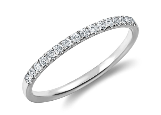 Nhẫn bạc 9k 1,3mm thanh lịch Chất liệu bạc 925 với 0,16Carat Moissanite