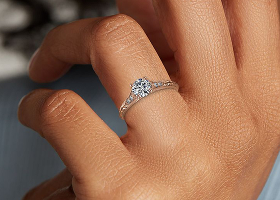 14K Roose Gold Lab Grown Moissanite Ring Dia RD6mm 0.8ct cho đám cưới
