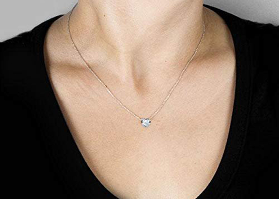 Dây chuyền vàng 14K 16 inch Phong cách mặt trái tim với Moissanite 6x6mm